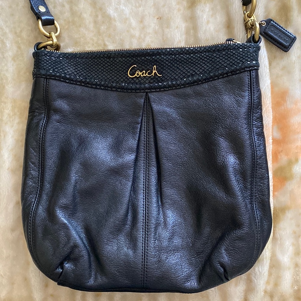 Black Coach Hobo Bag 🖤